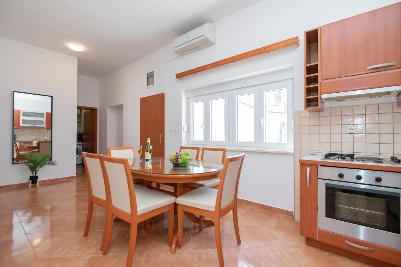 Apartment Petra Imotski Exterior foto